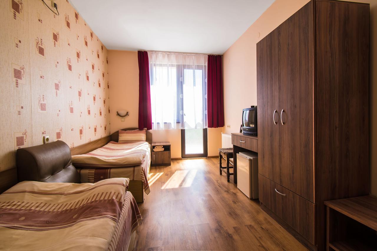 Hotel Bor Ivaylovgrad Exterior foto