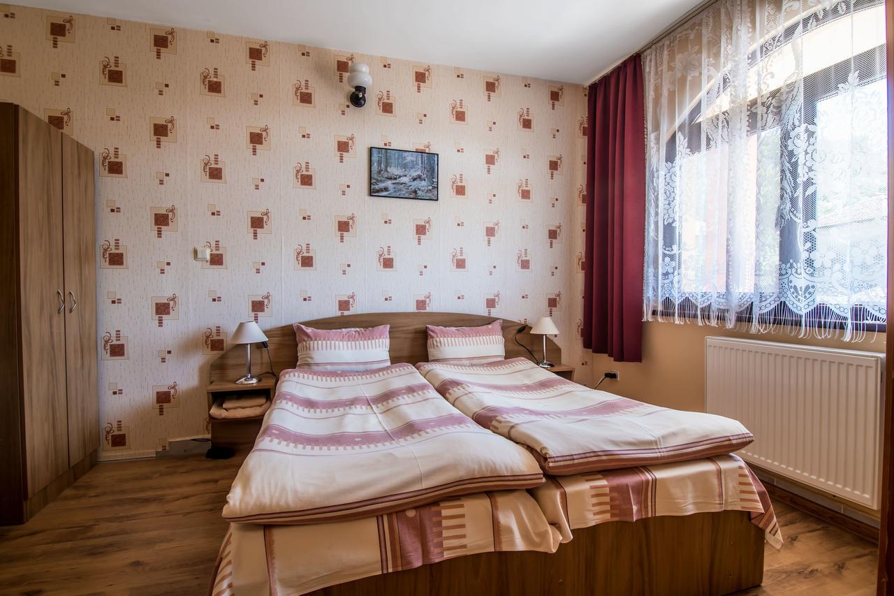 Hotel Bor Ivaylovgrad Exterior foto
